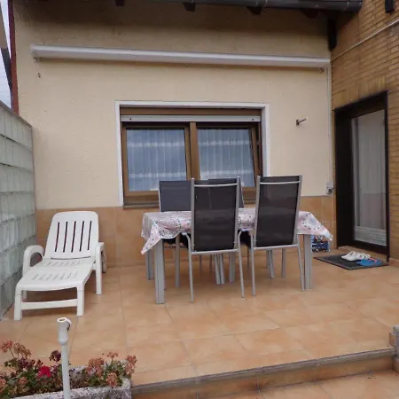 Проживание в семье Appartments Yalcin Laatzen Messe Ганновер