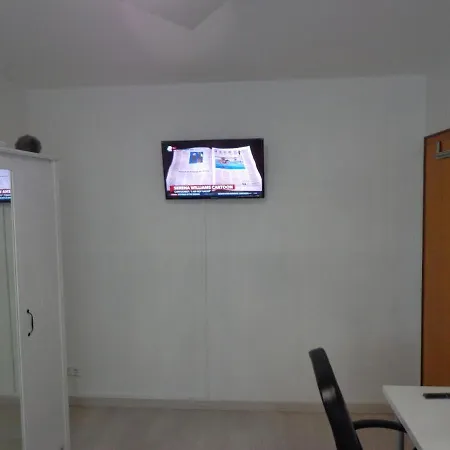 Appartments Yalcin Laatzen Messe Проживание в семье